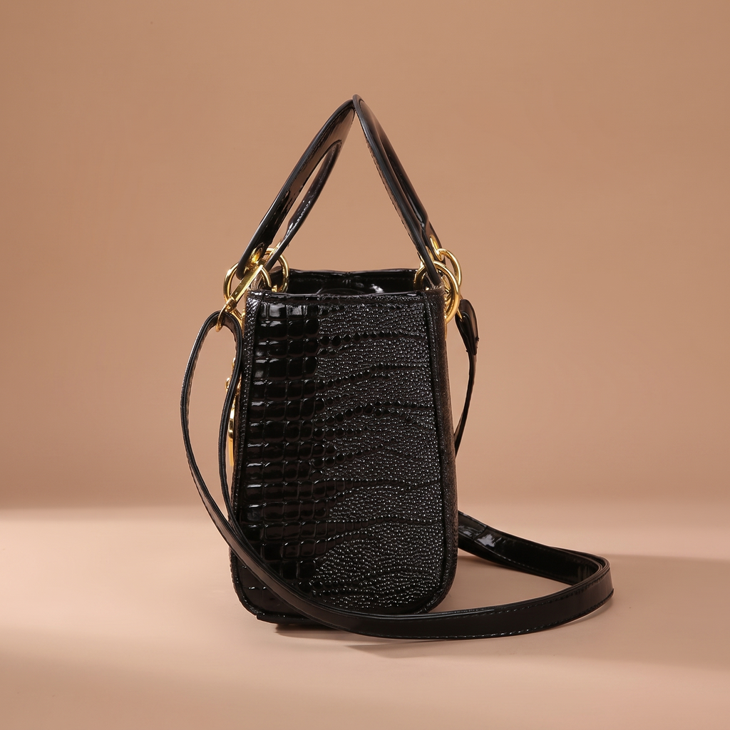 Louisa-Tasche