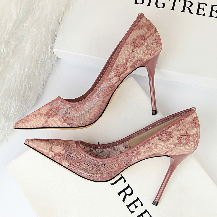 Escarpins à talons aiguilles en dentelle et résille Valeria pour femme Fiorelle – Chaussures élégantes à bout pointu et découpes (US 3,5–10,5)